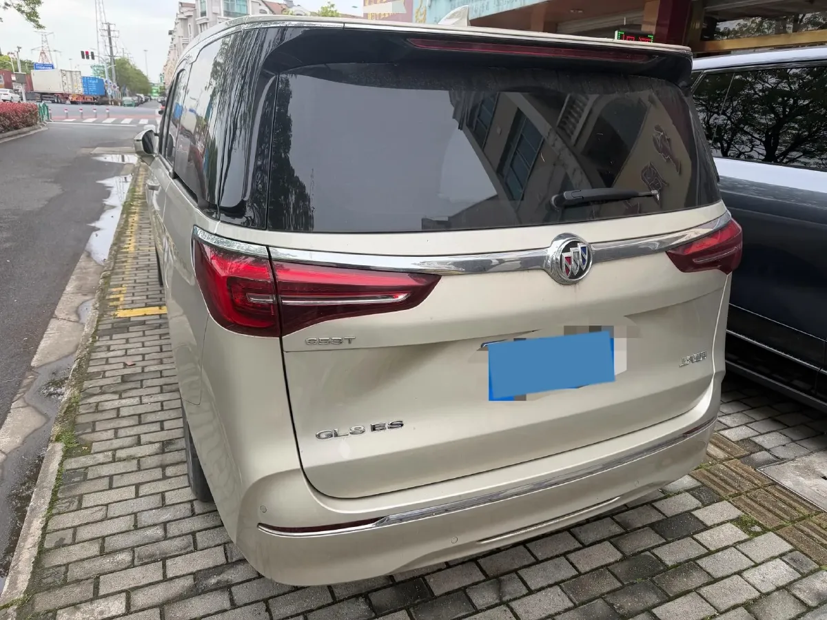 2021 Buick GL8 2.0T 237HP L4 9AT,autocango,china used car exporter,china ev exporter,chinese used car exporter,chinese used ev exporter