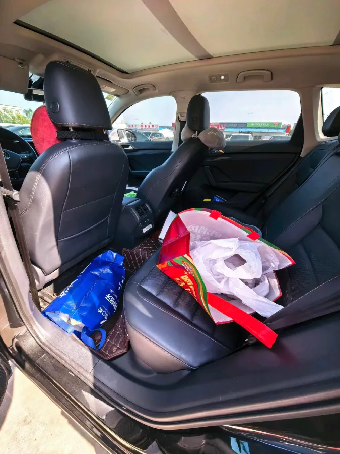 2021 Volkswagen Tharu 1.4T 150HP L4 7DCT,autocango,china used car exporter,china ev exporter,chinese used car exporter,chinese used ev exporter