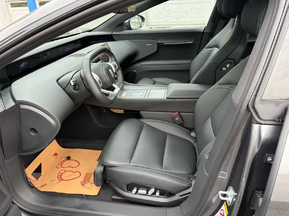 2026 Avatr 12 BEV,autocango,china used car exporter,china ev exporter,chinese used car exporter,chinese used ev exporter