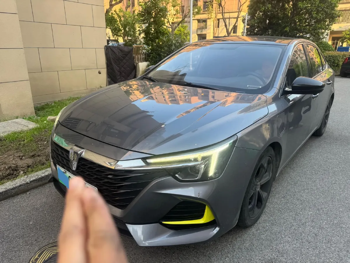 2020 Roewe i6 MAX 1.5T 169HP L4 AMT PHEV,autocango,china used car exporter,china ev exporter,chinese used car exporter,chinese used ev exporter