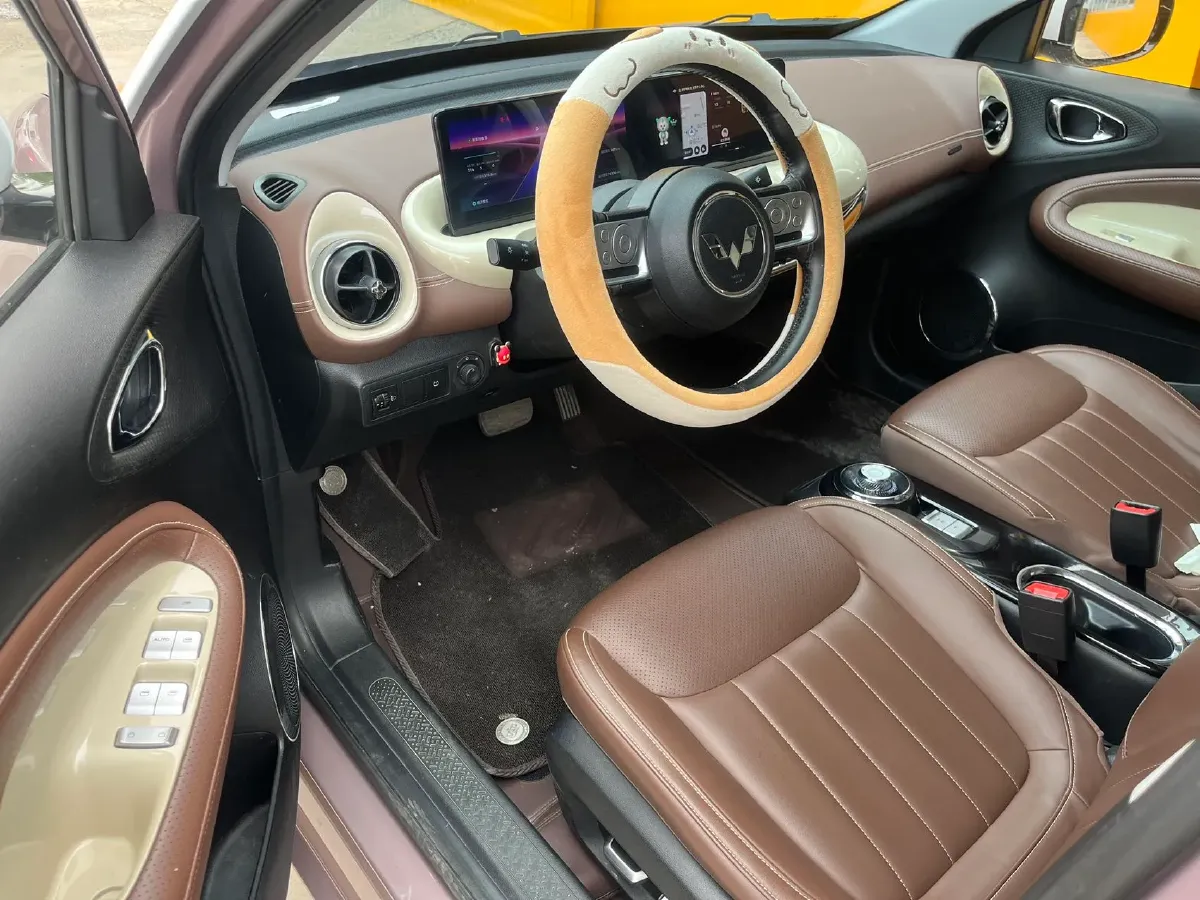 2023 WuLing BinGuo BEV 31.9KWH,autocango,china used car exporter,china ev exporter,chinese used car exporter,chinese used ev exporter