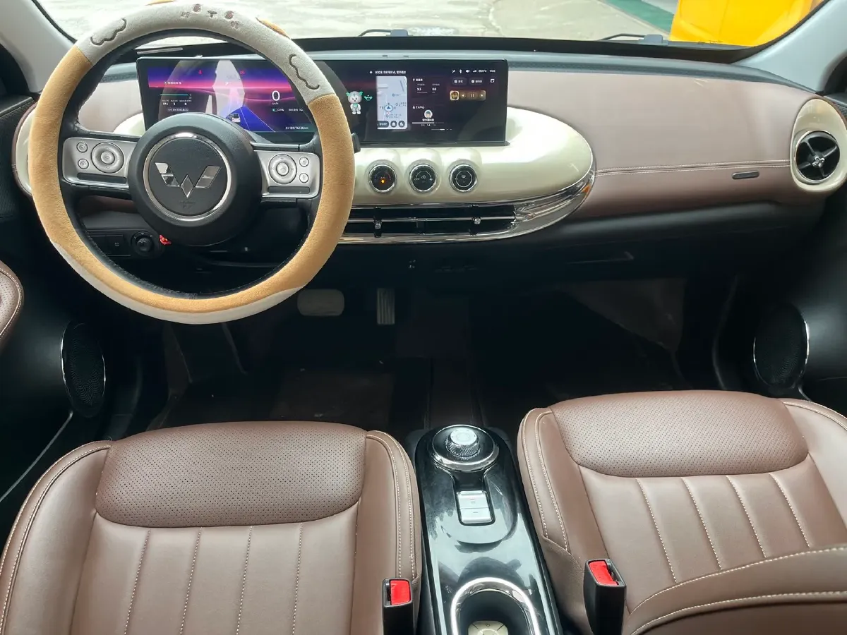 2023 WuLing BinGuo BEV 31.9KWH,autocango,china used car exporter,china ev exporter,chinese used car exporter,chinese used ev exporter