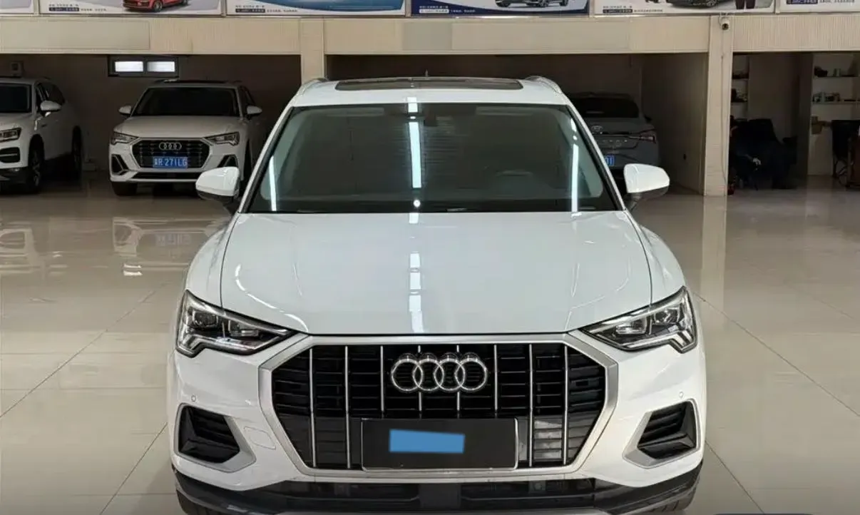 2022 Audi Q3 1.4T 150HP L4 7DCT,autocango,china used car exporter,china ev exporter,chinese used car exporter,chinese used ev exporter