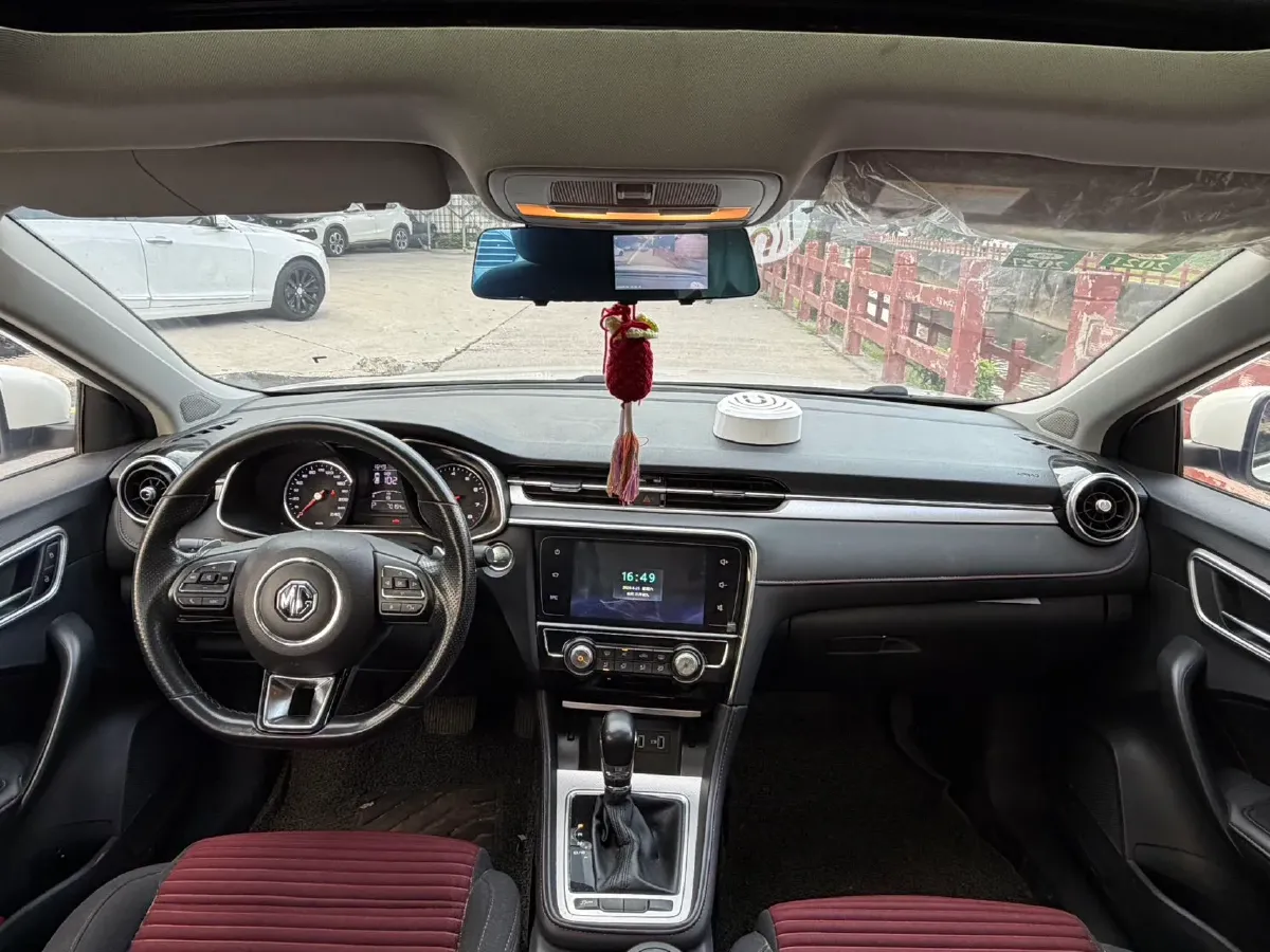 2019 MAXUS XinTu V80 2.5T 136HP L4 6AMT,autocango,china used car exporter,china ev exporter,chinese used car exporter,chinese used ev exporter