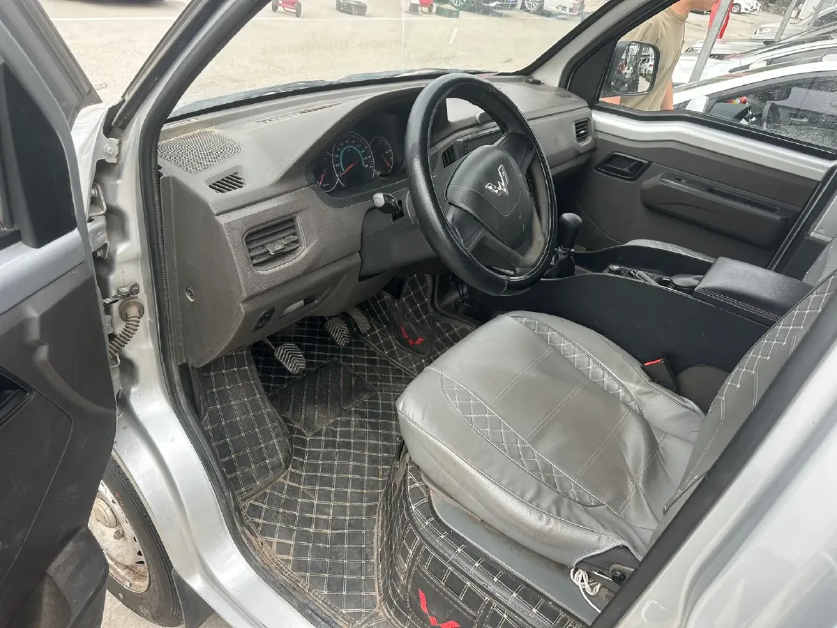 2019 WuLing RongGuang New Truck 1.8L 133HP L4 5MT,autocango,china used car exporter,china ev exporter,chinese used car exporter,chinese used ev exporter