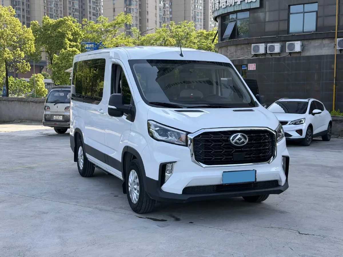 2022 JMC YuHu 9 2.0T 220HP L4 6MT,autocango,china used car exporter,china ev exporter,chinese used car exporter,chinese used ev exporter