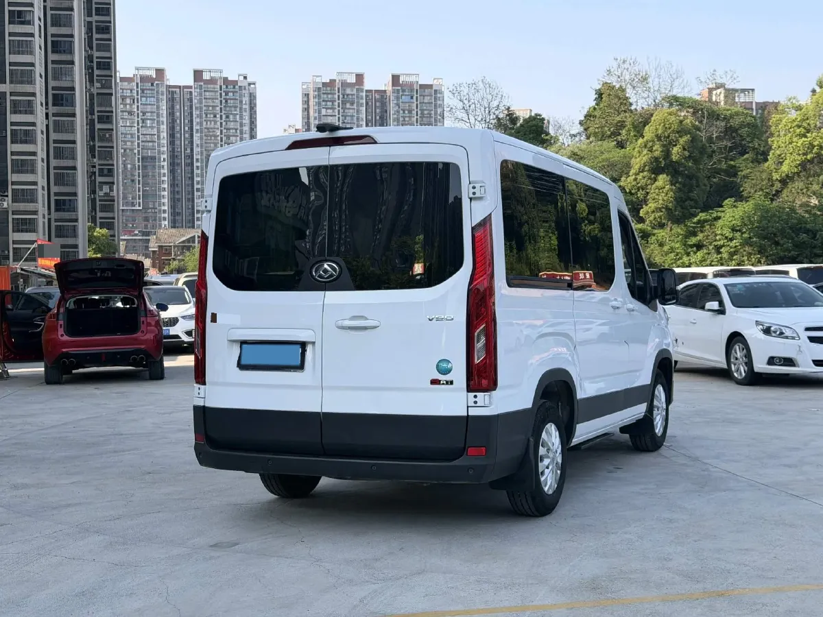 2022 JMC YuHu 9 2.0T 220HP L4 6MT,autocango,china used car exporter,china ev exporter,chinese used car exporter,chinese used ev exporter