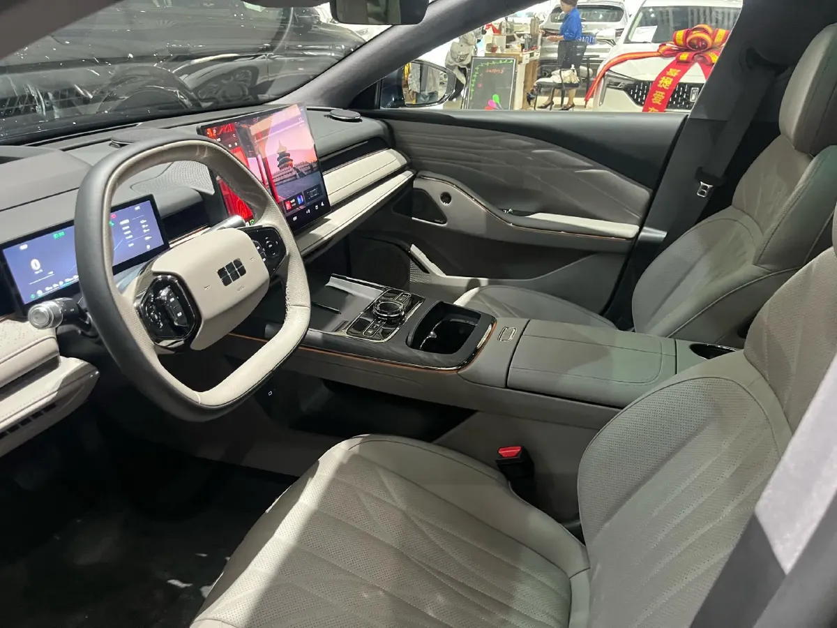 2025 Geely Galaxy Starshine 8 1.5L 112HP L4 1DHT PHEV,autocango,china used car exporter,china ev exporter,chinese used car exporter,chinese used ev exporter