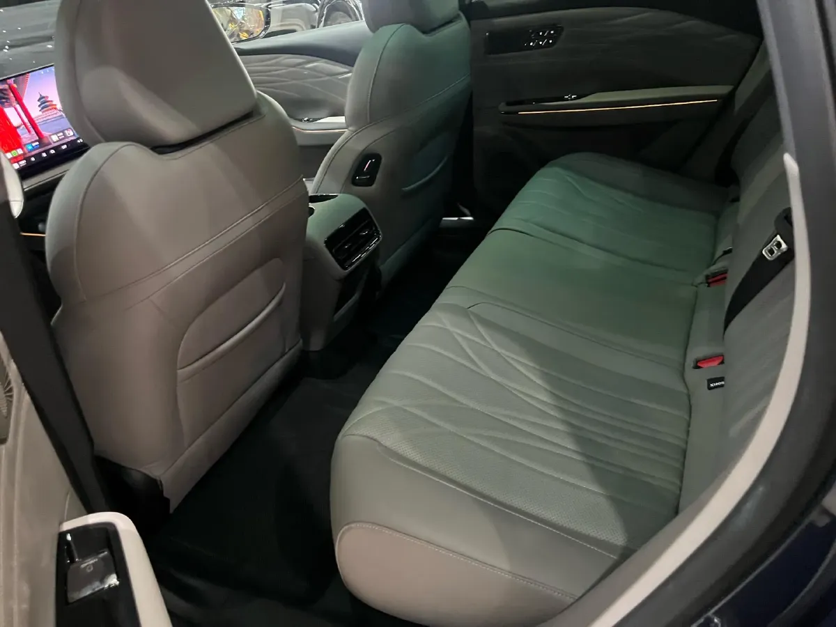 2025 Geely Galaxy Starshine 8 1.5L 112HP L4 1DHT PHEV,autocango,china used car exporter,china ev exporter,chinese used car exporter,chinese used ev exporter