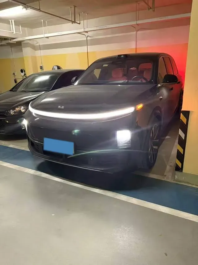 2022 Li L9 Range Extended 154HP REEV 42.6KWH,autocango,china used car exporter,china ev exporter,chinese used car exporter,chinese used ev exporter