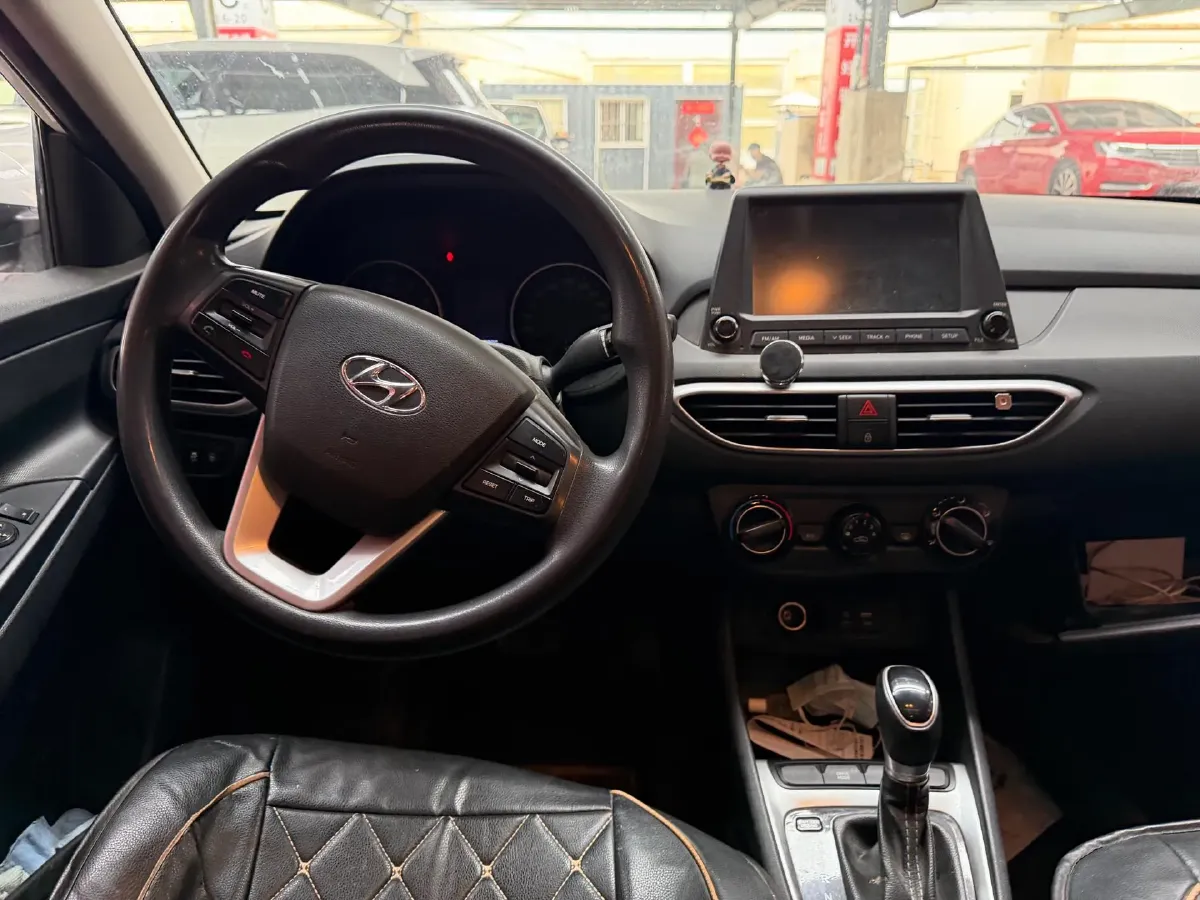 2017 Hyundai Celesta 1.6L 123HP L4 6AT,autocango,china used car exporter,china ev exporter,chinese used car exporter,chinese used ev exporter