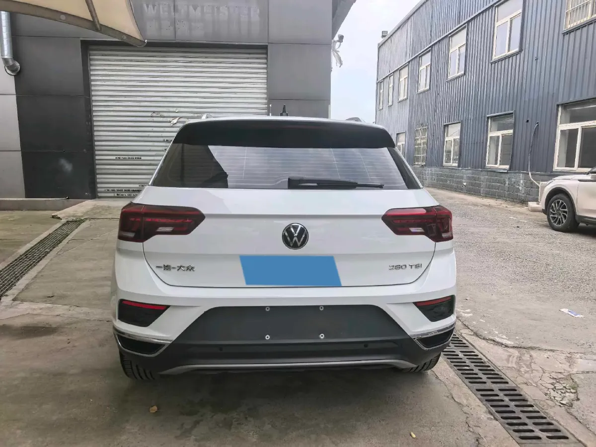 2022 Volkswagen T-Roc 1.4T 150HP L4 7DCT,autocango,china used car exporter,china ev exporter,chinese used car exporter,chinese used ev exporter