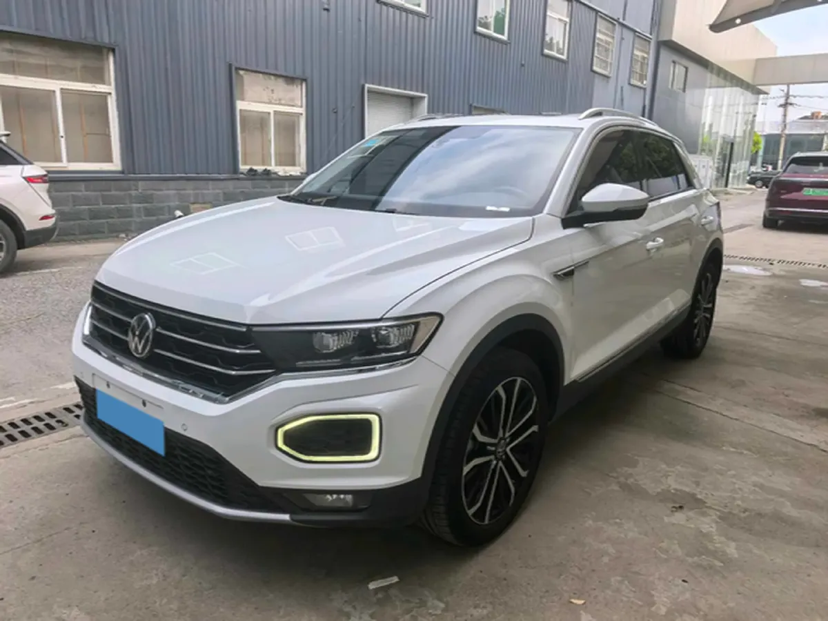 2022 Volkswagen T-Roc 1.4T 150HP L4 7DCT,autocango,china used car exporter,china ev exporter,chinese used car exporter,chinese used ev exporter