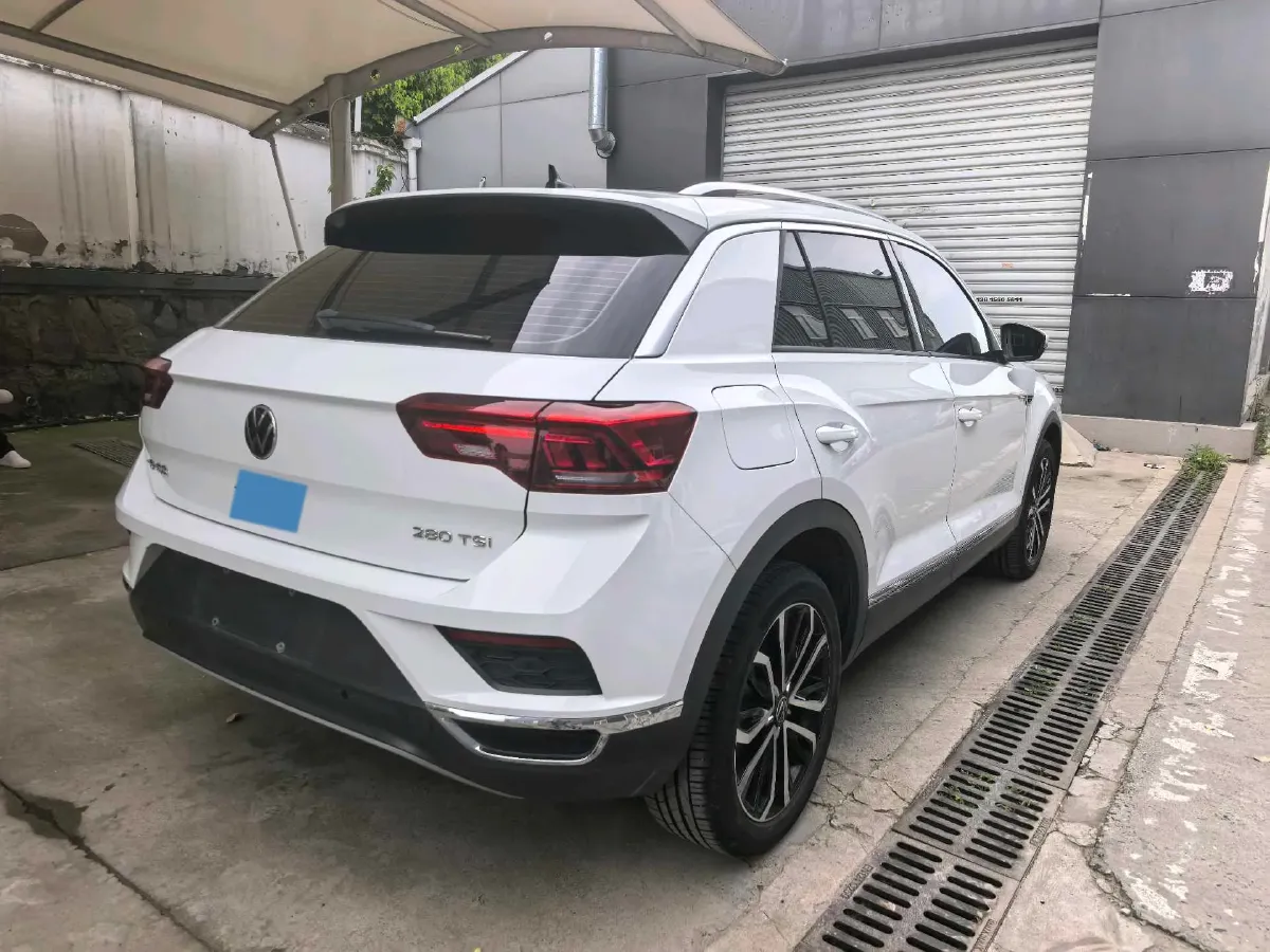 2022 Volkswagen T-Roc 1.4T 150HP L4 7DCT,autocango,china used car exporter,china ev exporter,chinese used car exporter,chinese used ev exporter