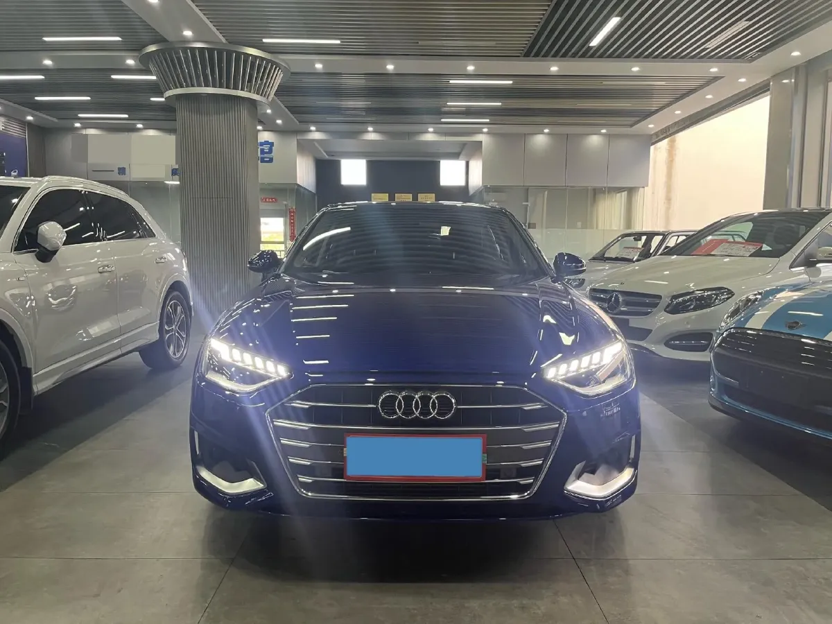 2020 Audi A4L 2.0T 190HP L4 7DCT,autocango,china used car exporter,china ev exporter,chinese used car exporter,chinese used ev exporter