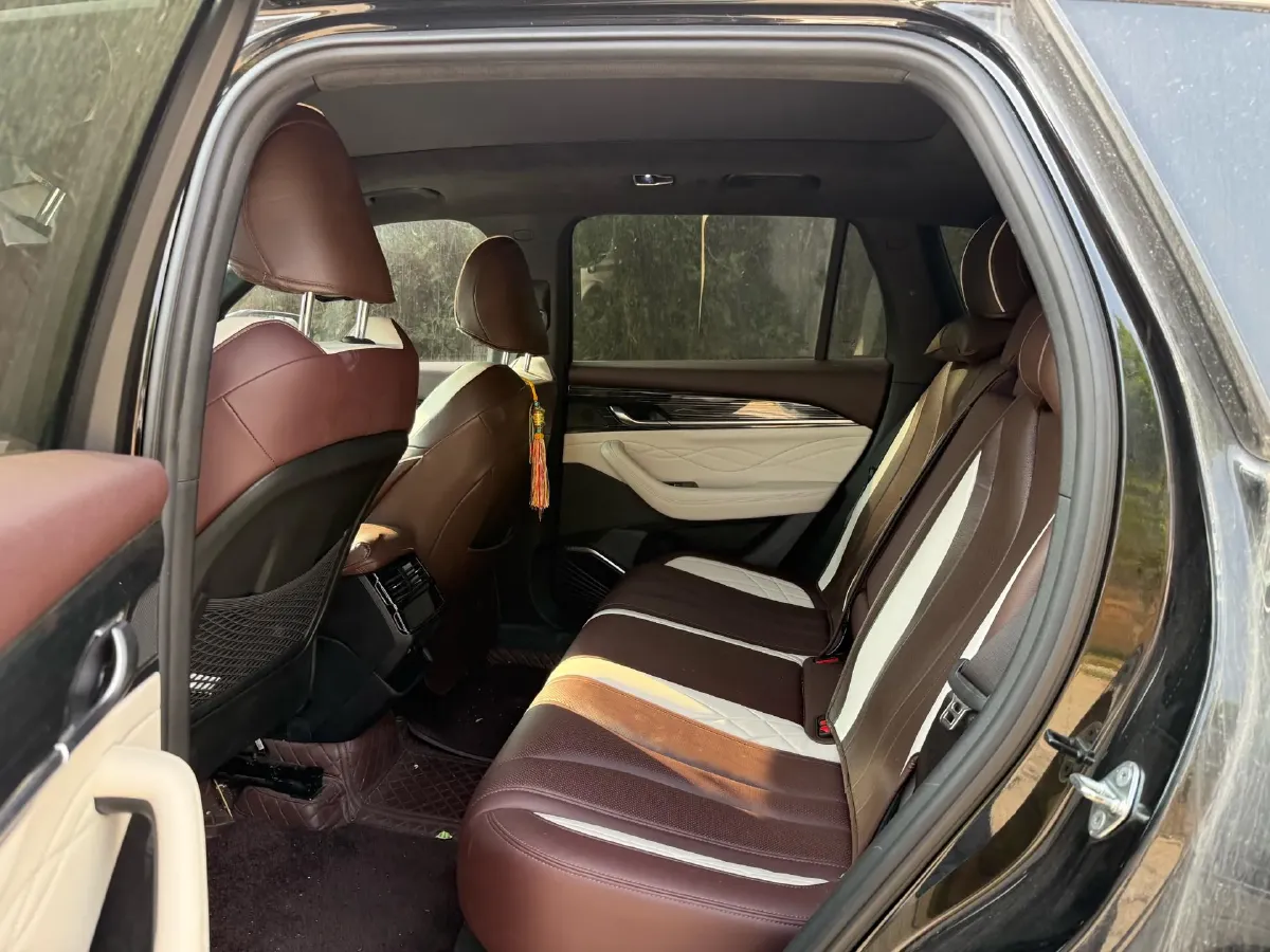 2021 Geely Monjaro 2.0T 218HP L4 7DCT,autocango,china used car exporter,china ev exporter,chinese used car exporter,chinese used ev exporter