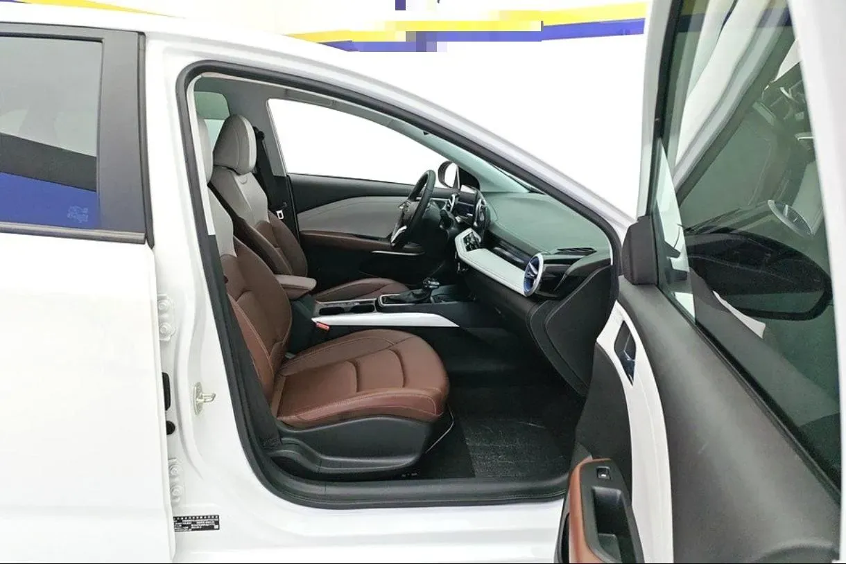 2023 Chevrolet Monza 1.5L 113HP L4 6DCT,autocango,china used car exporter,china ev exporter,chinese used car exporter,chinese used ev exporter