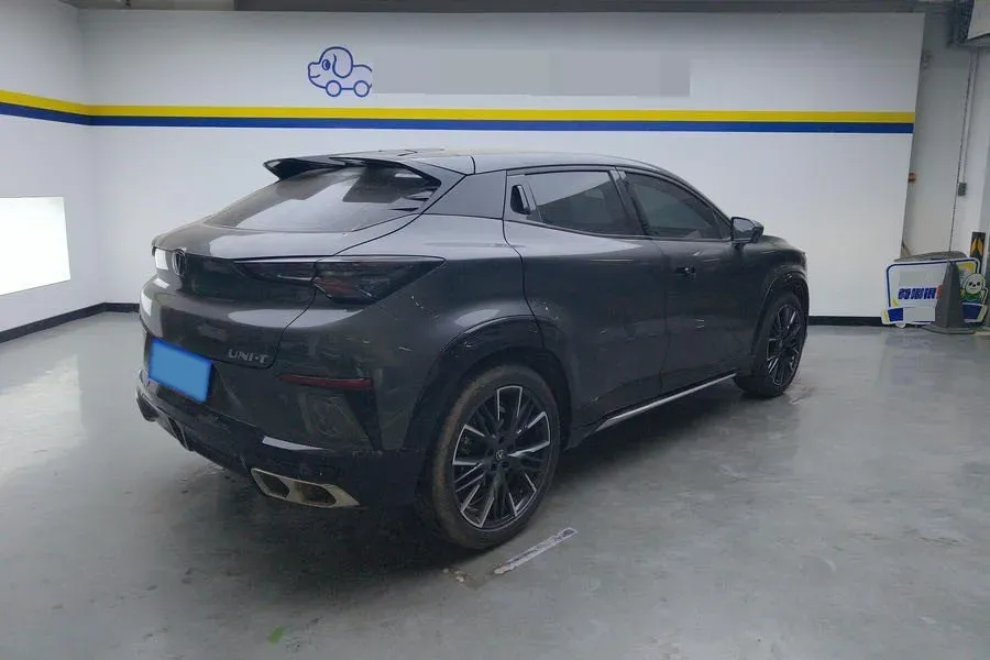 2023 ChangAn UNI-T 1.5T 188HP L4 7DCT,autocango,china used car exporter,china ev exporter,chinese used car exporter,chinese used ev exporter