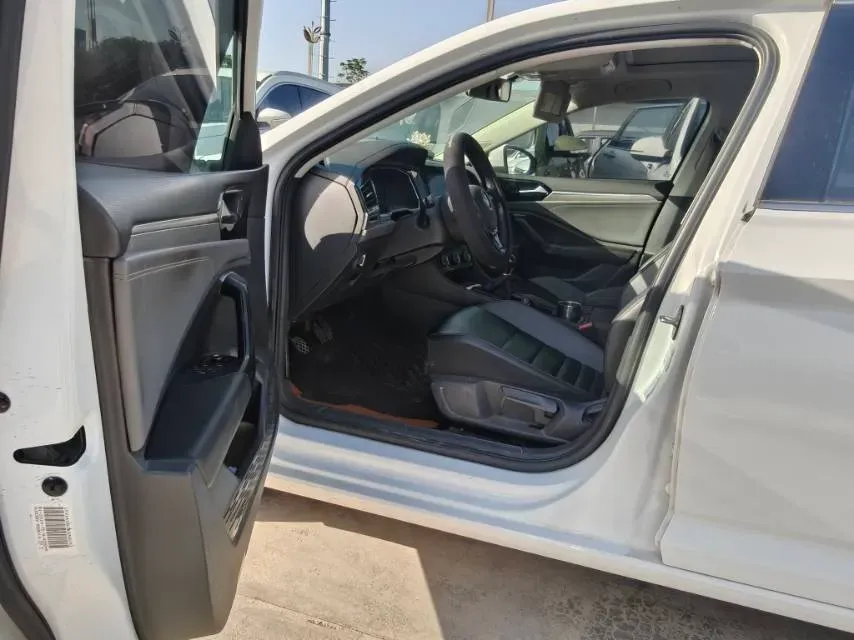 2019 Volkswagen Sagitar 1.2T 116HP L4 5MT,autocango,china used car exporter,china ev exporter,chinese used car exporter,chinese used ev exporter