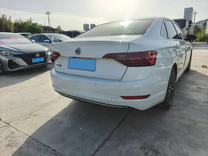 2019 Volkswagen Sagitar 1.2T 116HP L4 5MT,autocango,china used car exporter,china ev exporter,chinese used car exporter,chinese used ev exporter