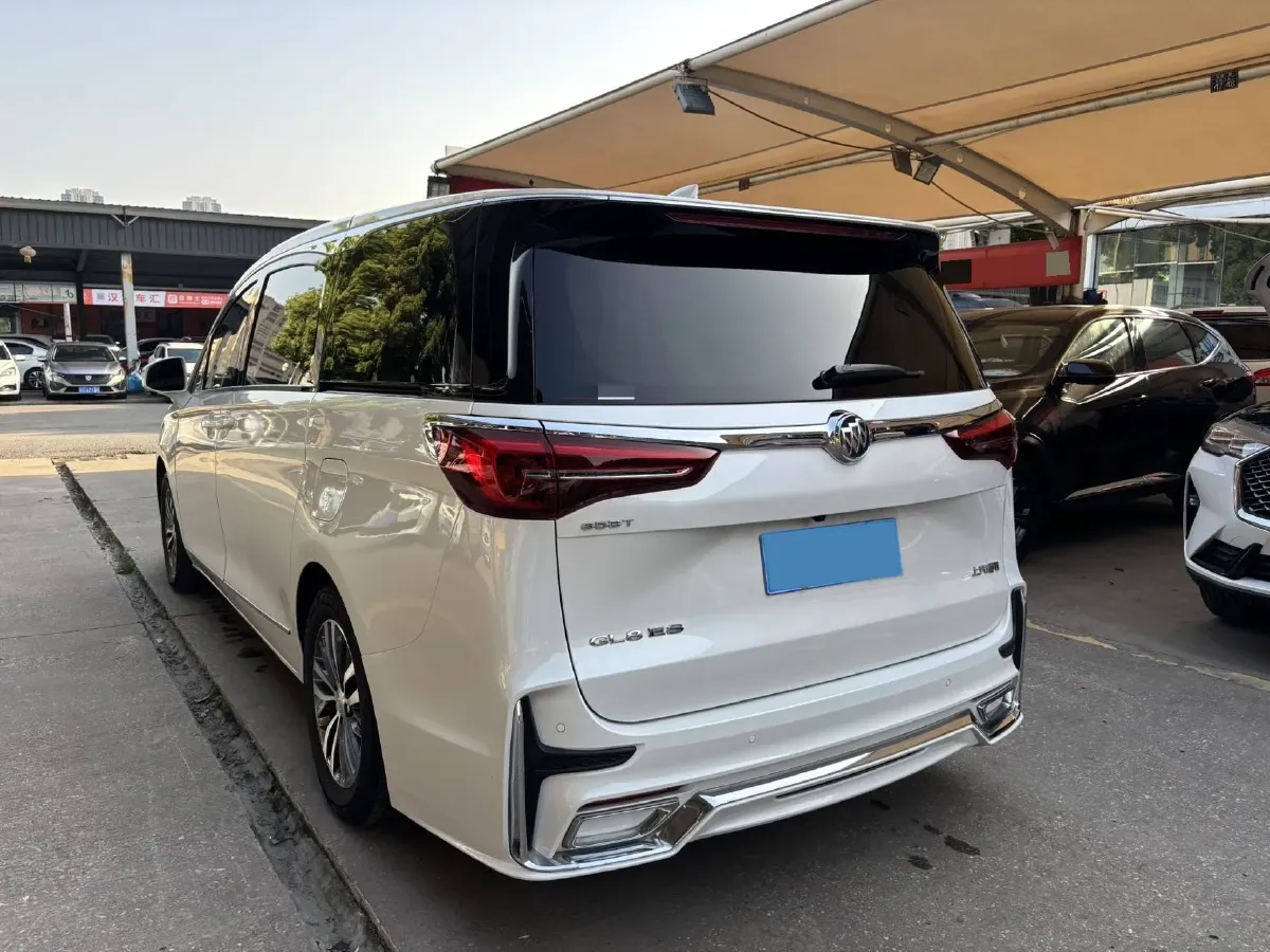 2021 Buick GL8 2.0T 237HP L4 9AT,autocango,china used car exporter,china ev exporter,chinese used car exporter,chinese used ev exporter