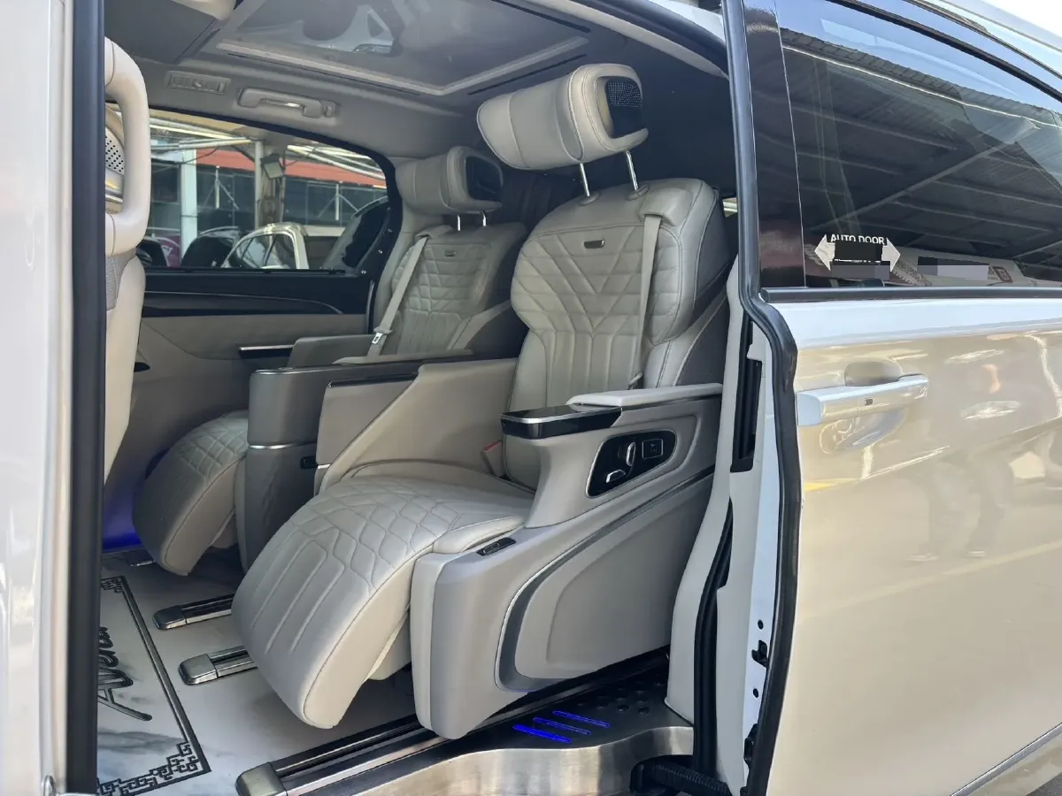 2021 Buick GL8 2.0T 237HP L4 9AT,autocango,china used car exporter,china ev exporter,chinese used car exporter,chinese used ev exporter