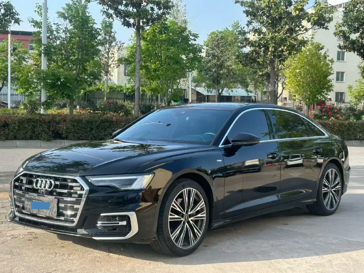 2023 Audi A6L 2.0T 245HP L4 7DCT,autocango,china used car exporter,china ev exporter,chinese used car exporter,chinese used ev exporter