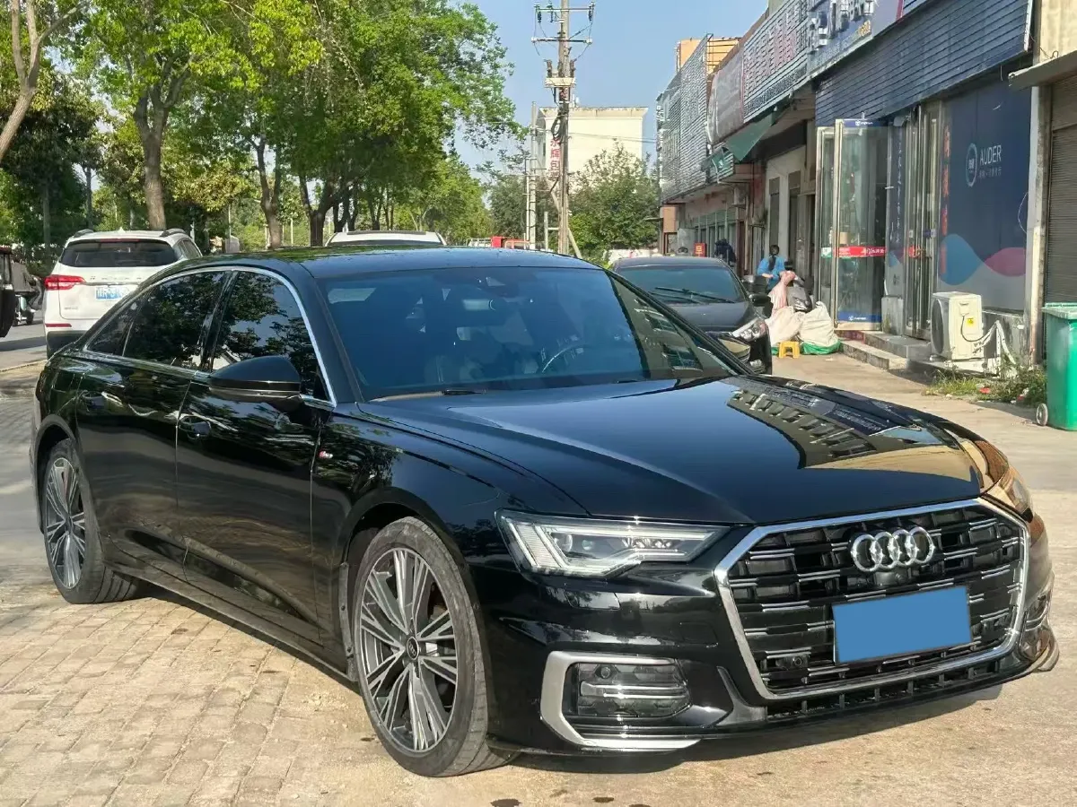 2023 Audi A6L 2.0T 245HP L4 7DCT,autocango,china used car exporter,china ev exporter,chinese used car exporter,chinese used ev exporter