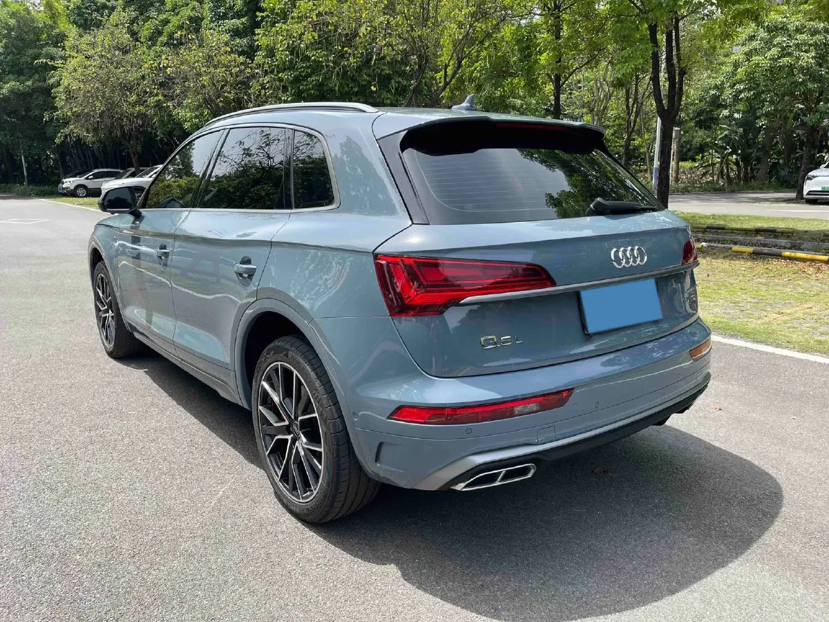 2022 Audi Q5L 2.0T 190HP L4 7DCT,autocango,china used car exporter,china ev exporter,chinese used car exporter,chinese used ev exporter