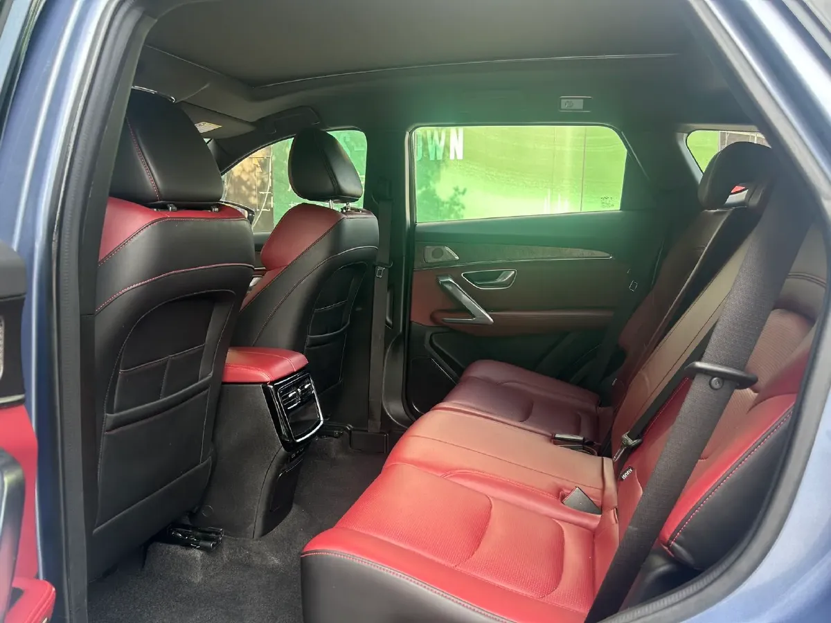 2021 Jetour X70 Plus 1.6T 197HP L4 7DCT,autocango,china used car exporter,china ev exporter,chinese used car exporter,chinese used ev exporter