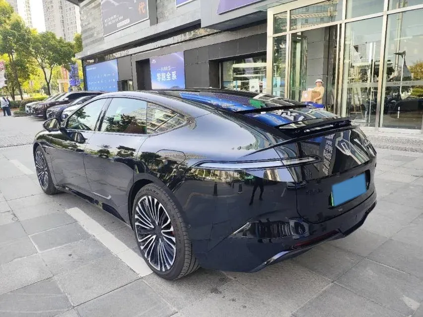 2025 Avatr 12 BEV 94.53KWH,autocango,china used car exporter,china ev exporter,chinese used car exporter,chinese used ev exporter