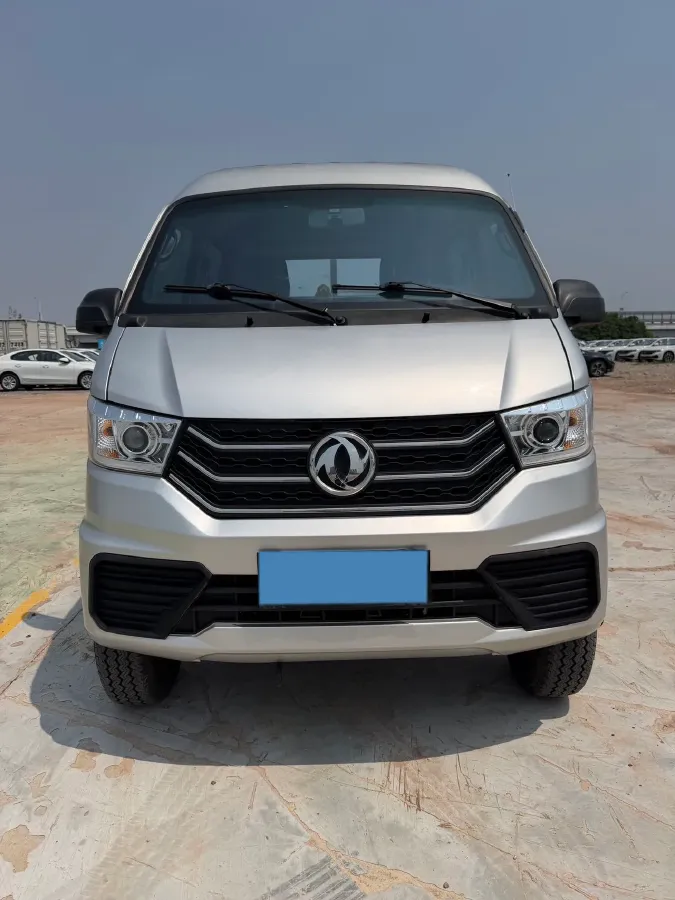 2023 DongFeng DFSK D71 1.6L 122HP L4 5MT,autocango,china used car exporter,china ev exporter,chinese used car exporter,chinese used ev exporter