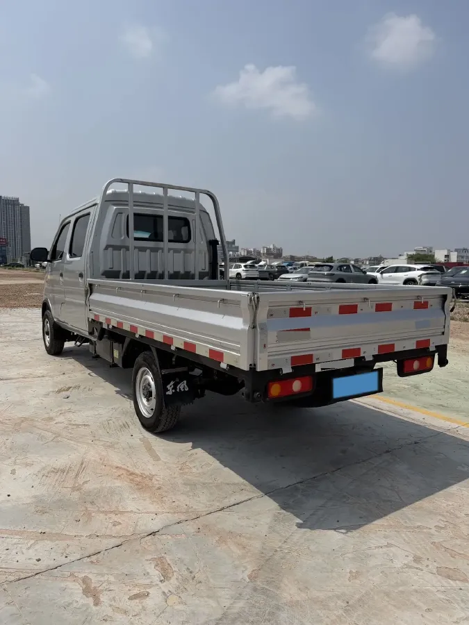 2023 DongFeng DFSK D71 1.6L 122HP L4 5MT,autocango,china used car exporter,china ev exporter,chinese used car exporter,chinese used ev exporter