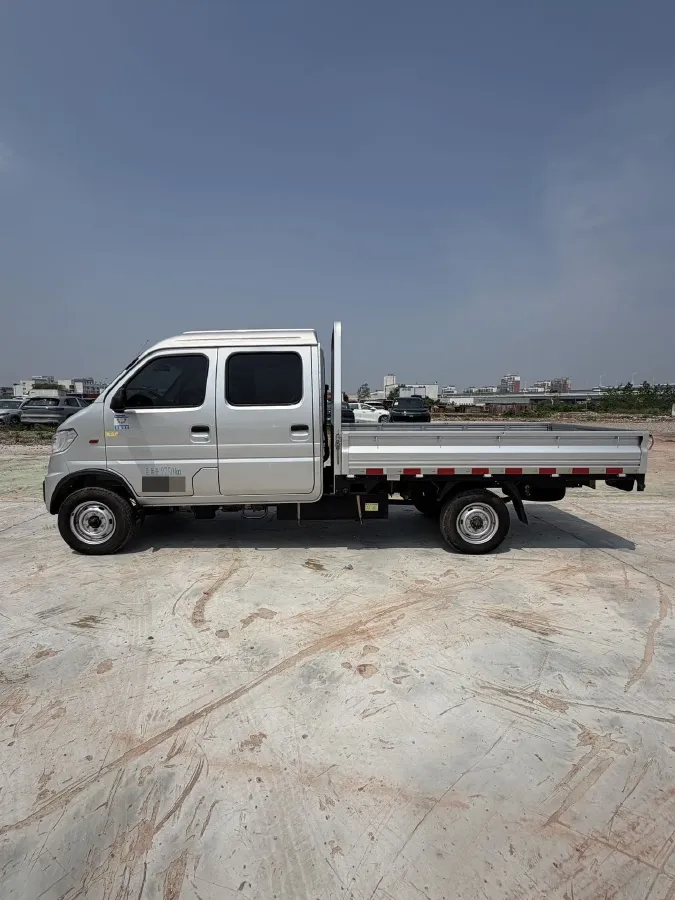 2023 DongFeng DFSK D71 1.6L 122HP L4 5MT,autocango,china used car exporter,china ev exporter,chinese used car exporter,chinese used ev exporter