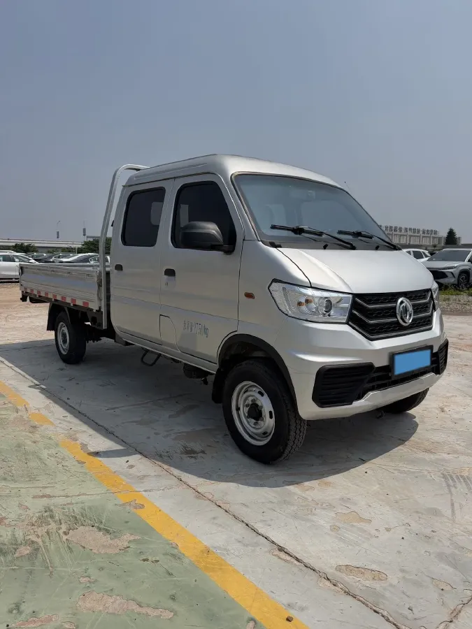 2023 DongFeng DFSK D71 1.6L 122HP L4 5MT,autocango,china used car exporter,china ev exporter,chinese used car exporter,chinese used ev exporter