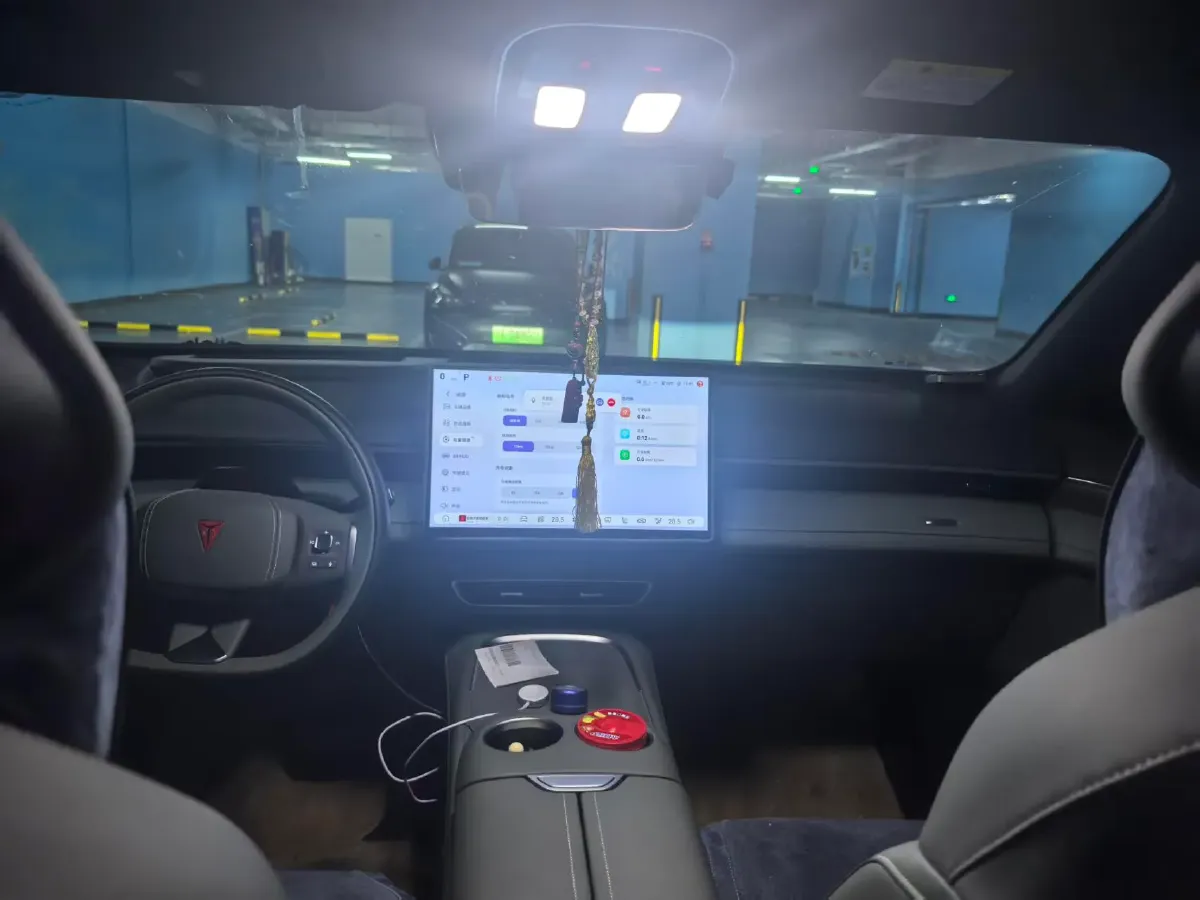 2025 Deepal S07 BEV 68.82KWH,autocango,china used car exporter,china ev exporter,chinese used car exporter,chinese used ev exporter