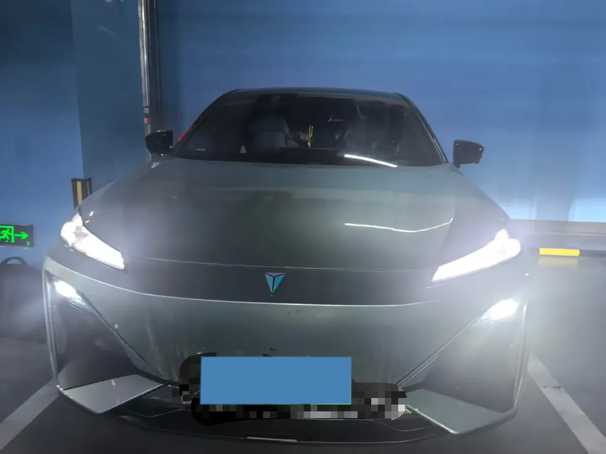 2025 Deepal S07 BEV 68.82KWH,autocango,china used car exporter,china ev exporter,chinese used car exporter,chinese used ev exporter