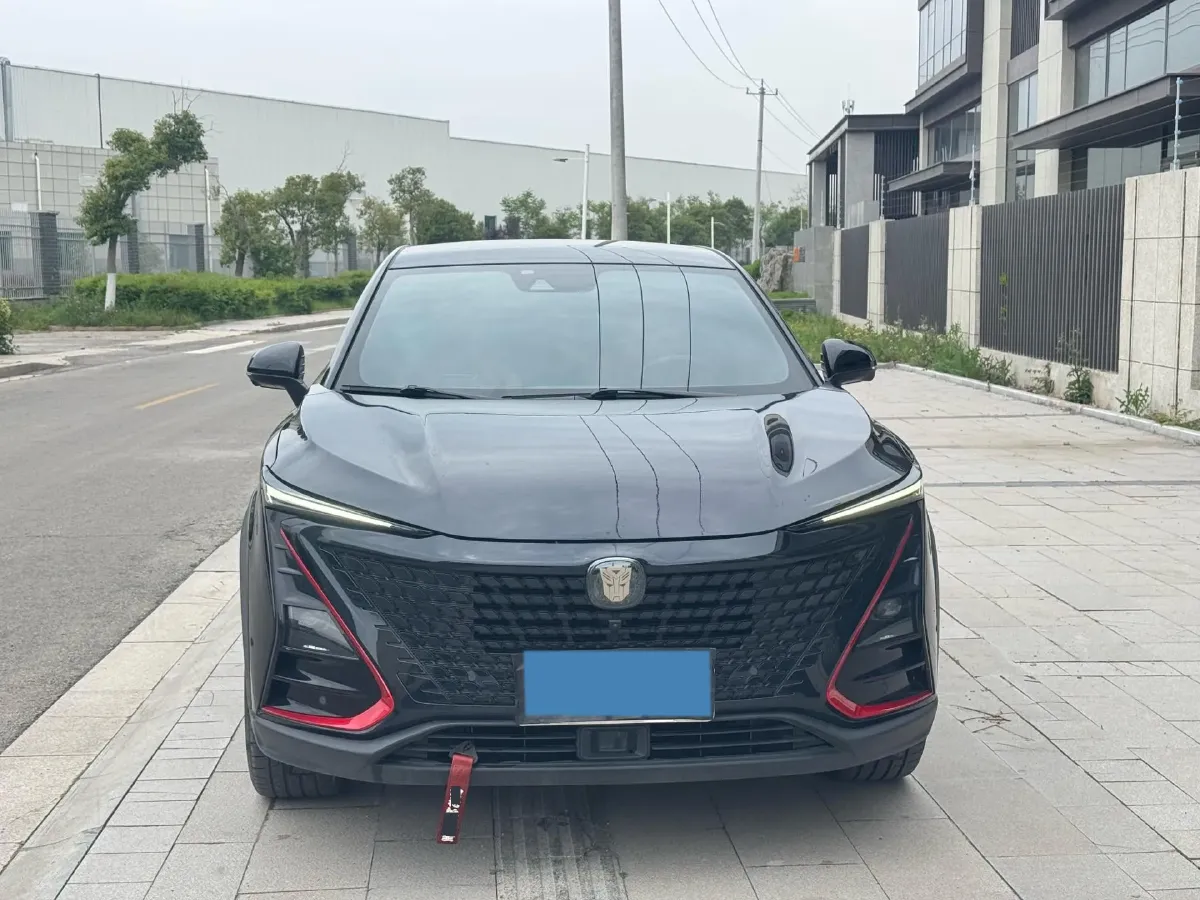 2020 ChangAn UNI-T 1.5T 180HP L4 7DCT,autocango,china used car exporter,china ev exporter,chinese used car exporter,chinese used ev exporter