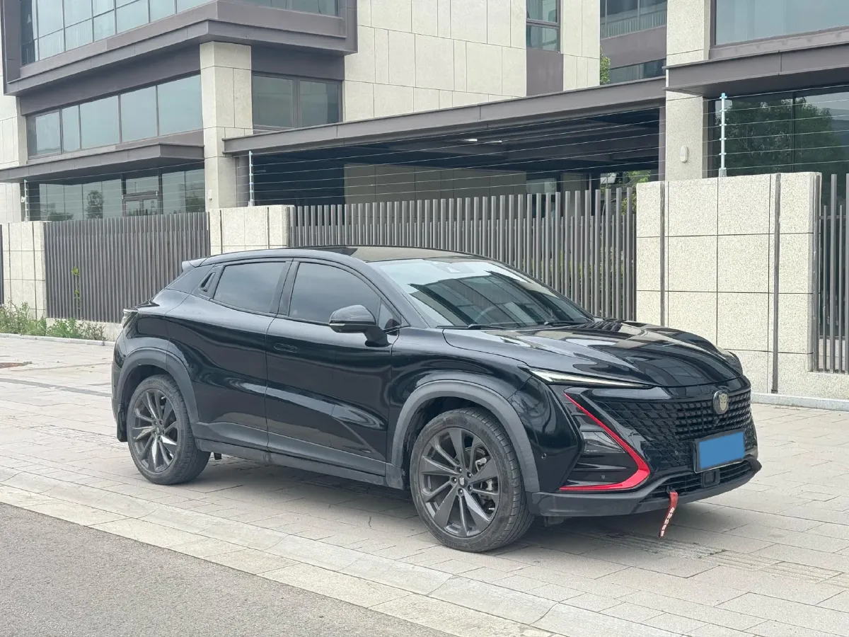 2020 ChangAn UNI-T 1.5T 180HP L4 7DCT,autocango,china used car exporter,china ev exporter,chinese used car exporter,chinese used ev exporter