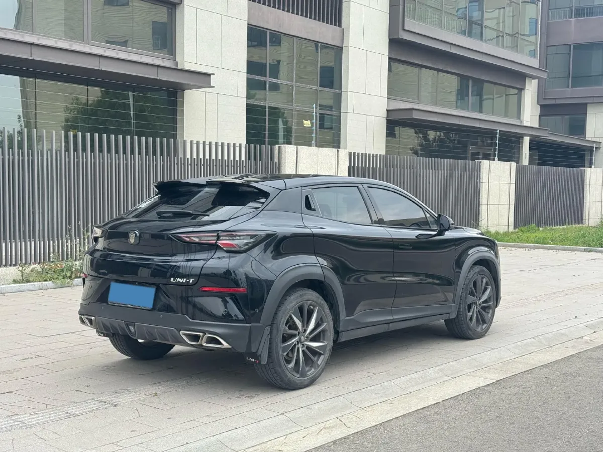 2020 ChangAn UNI-T 1.5T 180HP L4 7DCT,autocango,china used car exporter,china ev exporter,chinese used car exporter,chinese used ev exporter