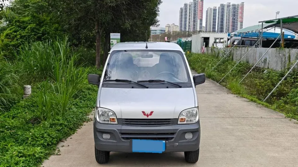 2019 WuLing RongGuang 1.2L 82HP L4 5MT,autocango,china used car exporter,china ev exporter,chinese used car exporter,chinese used ev exporter