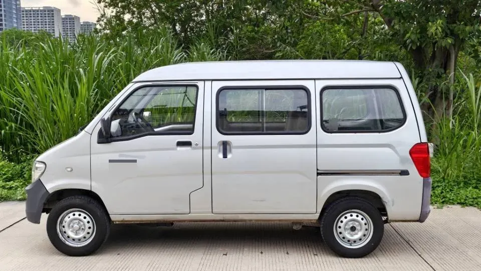 2019 WuLing RongGuang 1.2L 82HP L4 5MT,autocango,china used car exporter,china ev exporter,chinese used car exporter,chinese used ev exporter