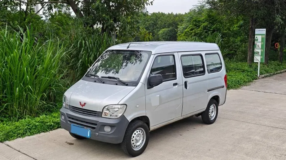 2019 WuLing RongGuang 1.2L 82HP L4 5MT,autocango,china used car exporter,china ev exporter,chinese used car exporter,chinese used ev exporter