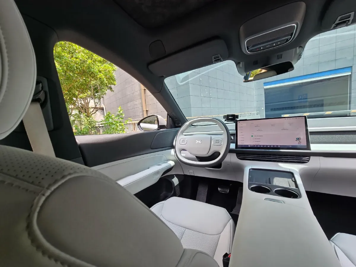 2023 Xpeng G6 BEV 87.5KWH,autocango,china used car exporter,china ev exporter,chinese used car exporter,chinese used ev exporter