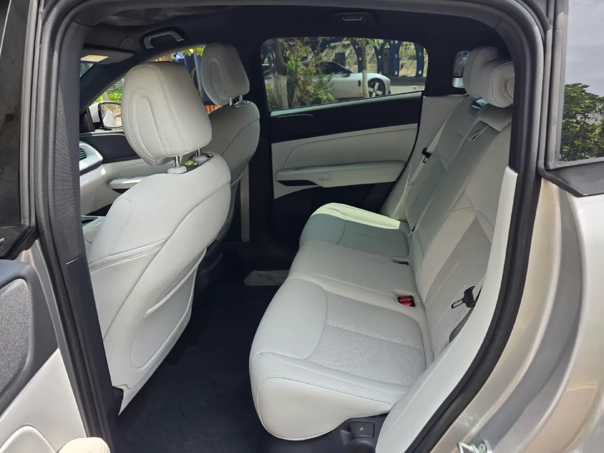 2023 Xpeng G6 BEV 87.5KWH,autocango,china used car exporter,china ev exporter,chinese used car exporter,chinese used ev exporter