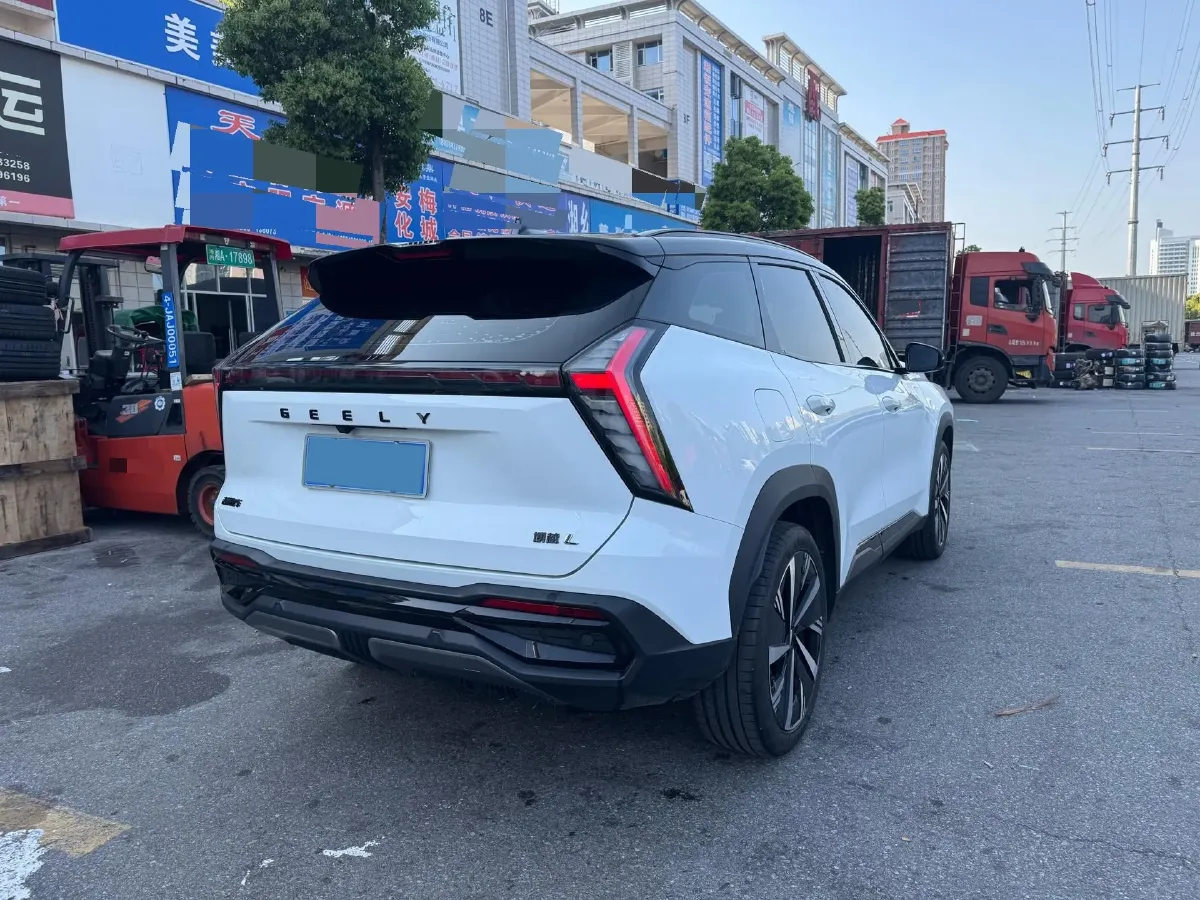 2023 Geely StarRay 1.5T 181HP L4 7DCT,autocango,china used car exporter,china ev exporter,chinese used car exporter,chinese used ev exporter