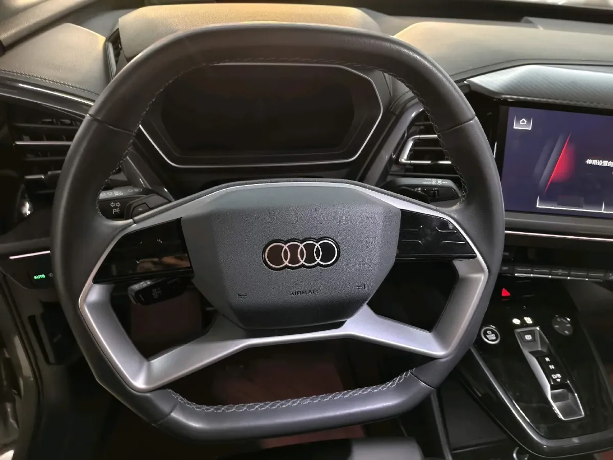 2024 Audi Q4 e-tron BEV 84.8KWH,autocango,china used car exporter,china ev exporter,chinese used car exporter,chinese used ev exporter