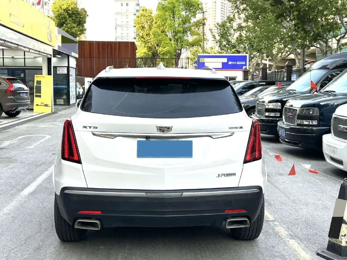 2020 Cadillac XT5 2.0T 237HP L4 9AT,autocango,china used car exporter,china ev exporter,chinese used car exporter,chinese used ev exporter