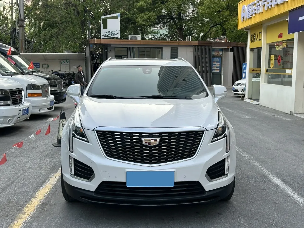2020 Cadillac XT5 2.0T 237HP L4 9AT,autocango,china used car exporter,china ev exporter,chinese used car exporter,chinese used ev exporter