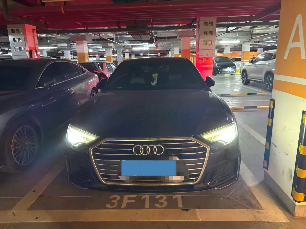 2020 Audi A6L 2.0T 190HP L4 7DCT,autocango,china used car exporter,china ev exporter,chinese used car exporter,chinese used ev exporter